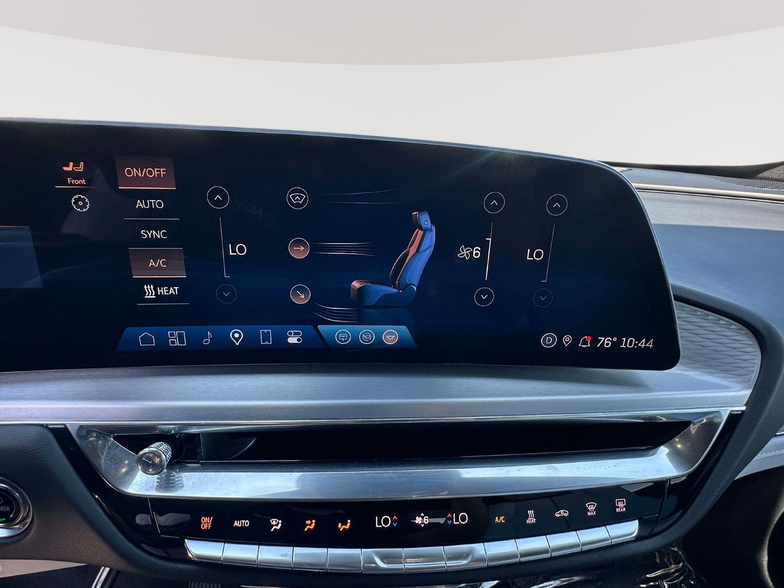 2024 Cadillac LYRIQ Sport 2