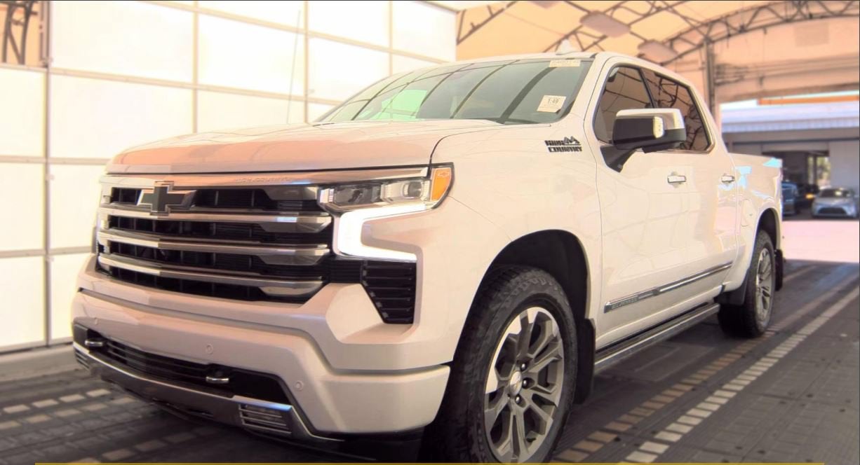 2023 Chevrolet Silverado 1500 High Country