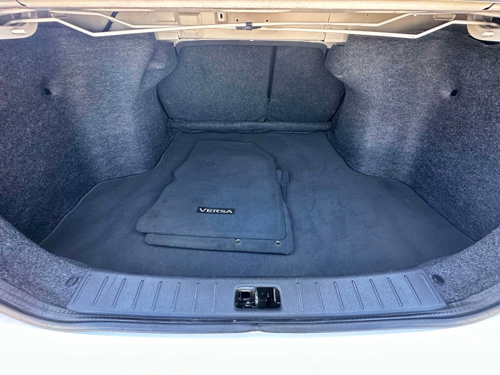 2019 Nissan Versa Sedan SV