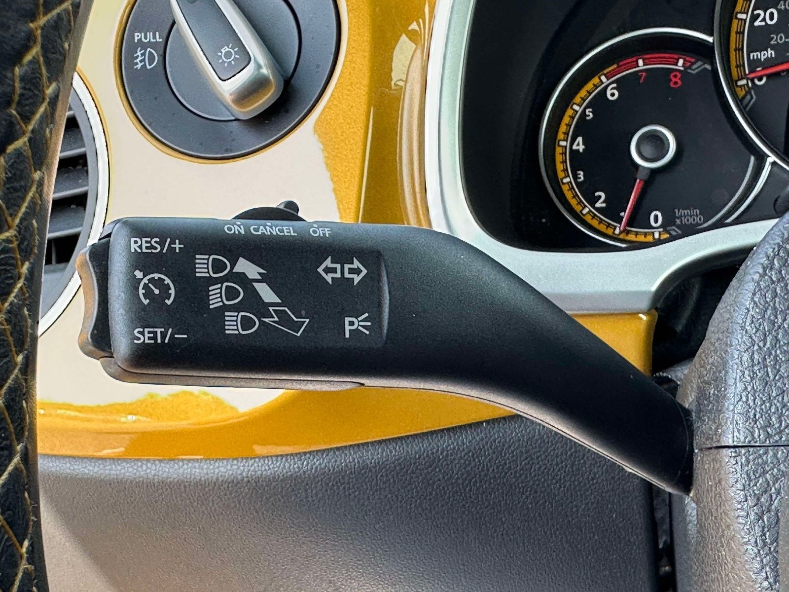 2016 Volkswagen Beetle 1.8T Dune
