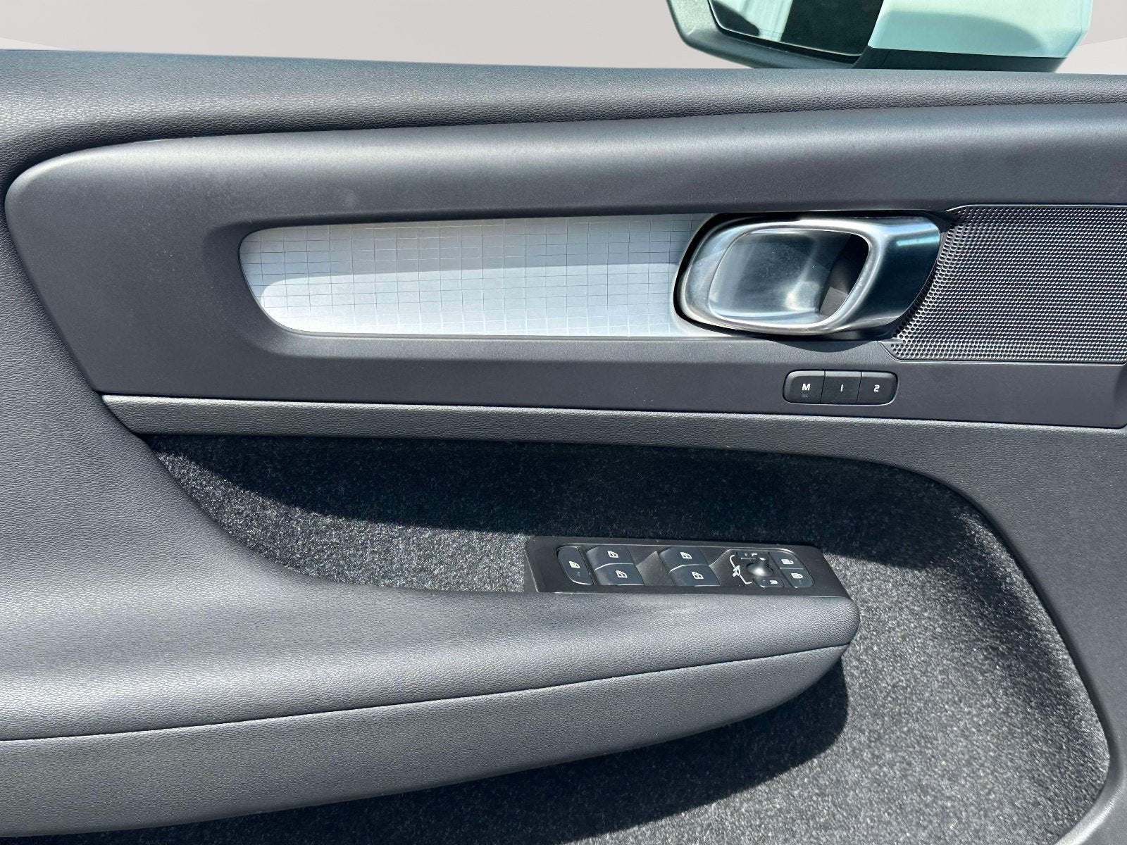 2022 Volvo XC40 Momentum