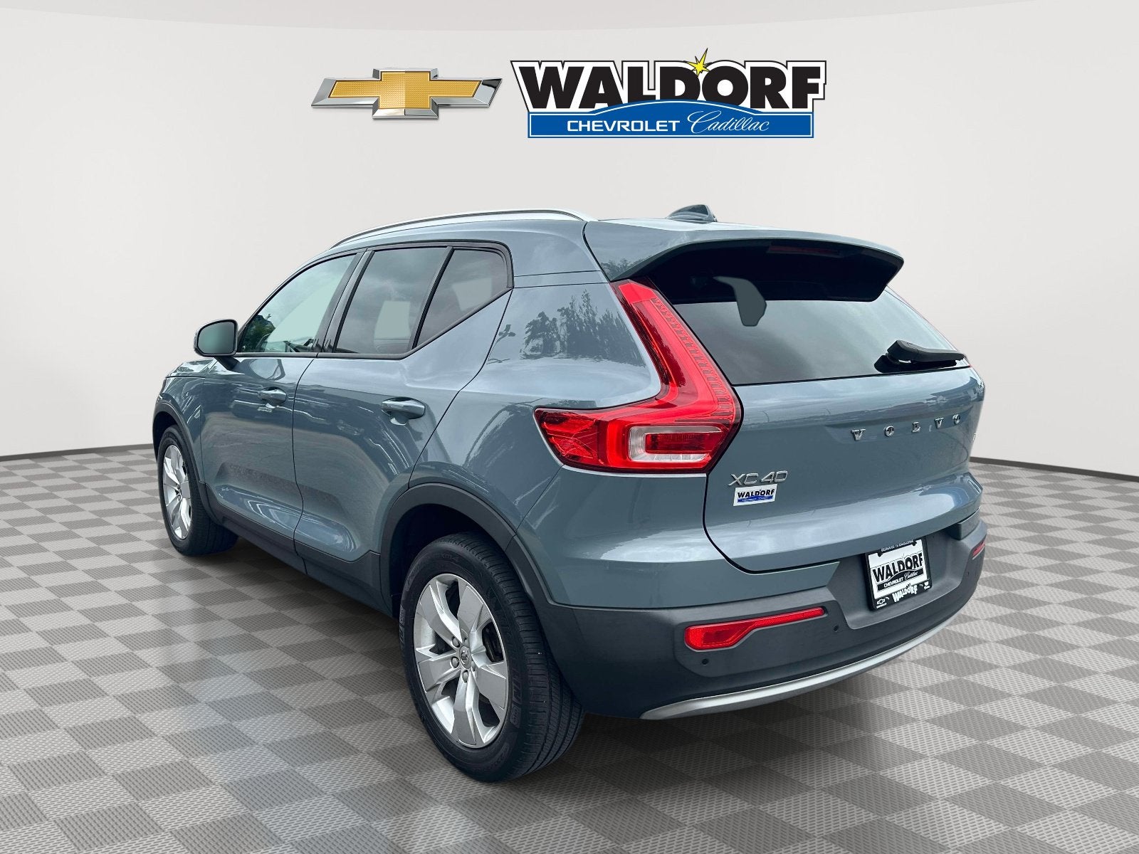 2020 Volvo XC40 Momentum