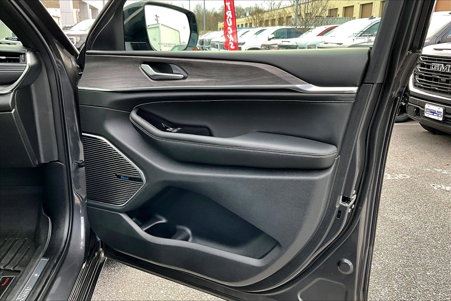 2023 Jeep Grand Cherokee 4xe Overland