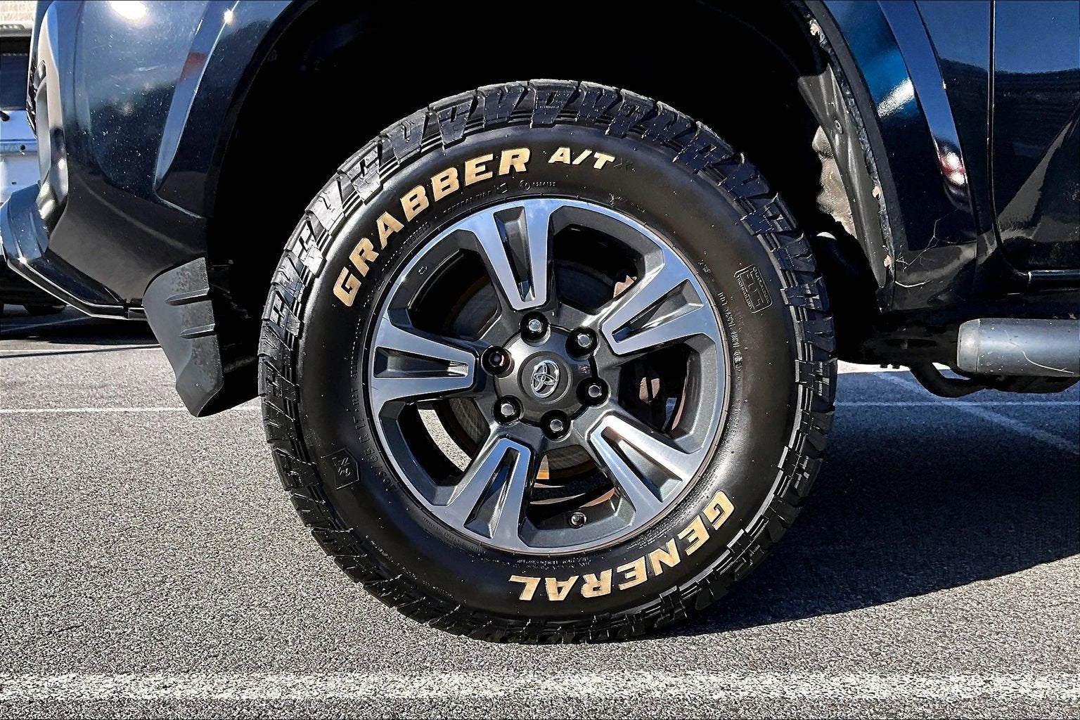 2019 Toyota Tacoma SR V6